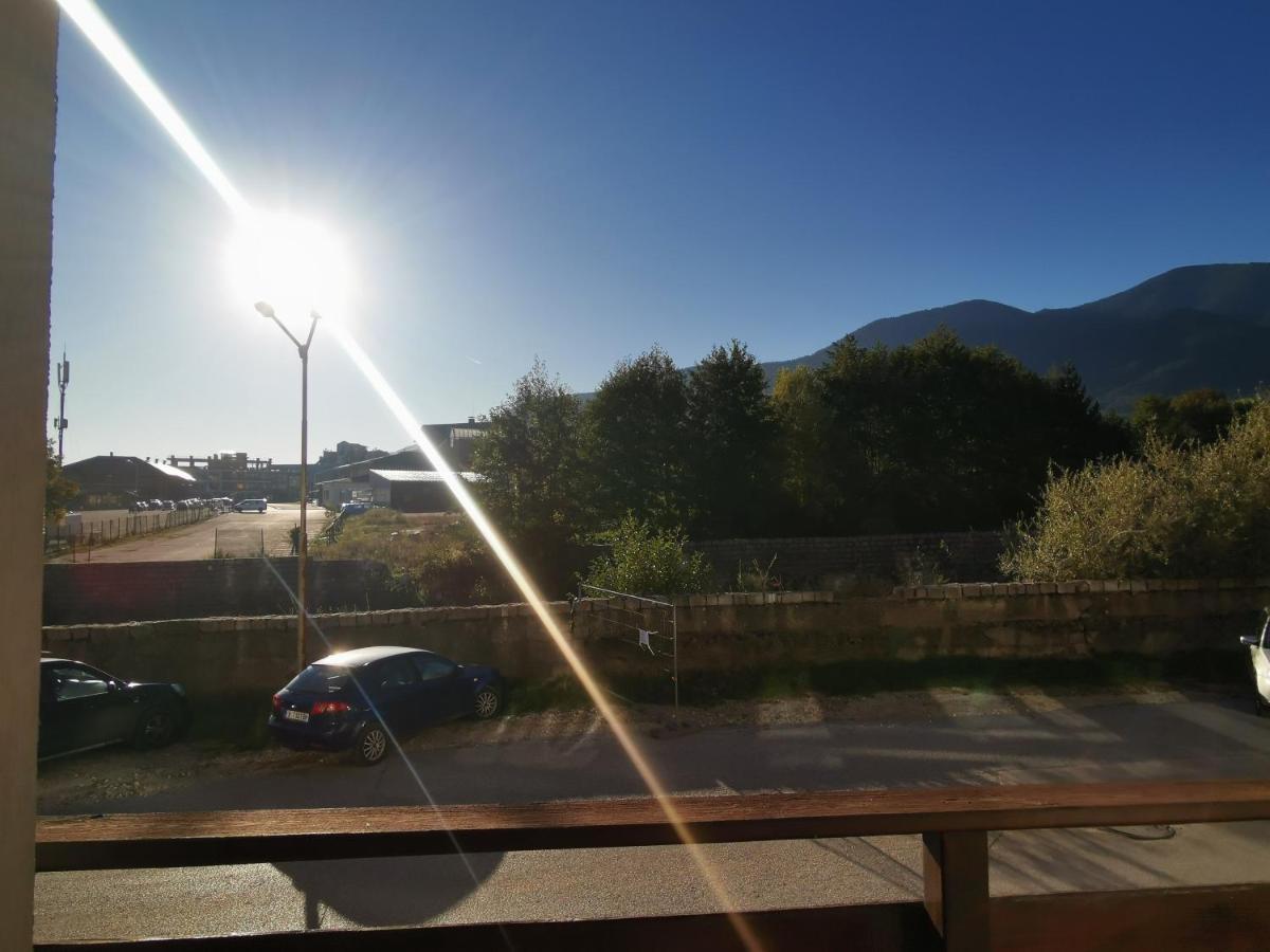 Sunny Home By The Lift In Bansko Exterior photo